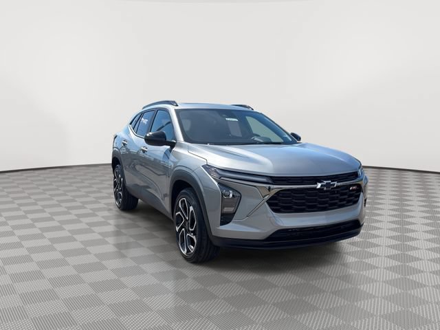 New 2026 Chevrolet Trax RS w/ Sunroof Package FWD image 2