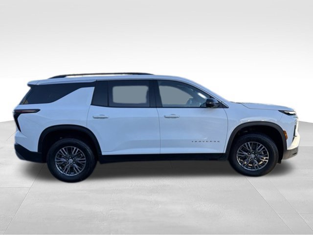 Certified 2026 Chevrolet Traverse LT w/ Driver Confidence Package FWD image 6