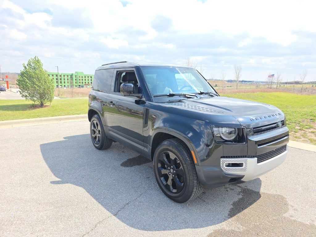 Used 2023 Land Rover Defender 90 S AWD/4WD image 3
