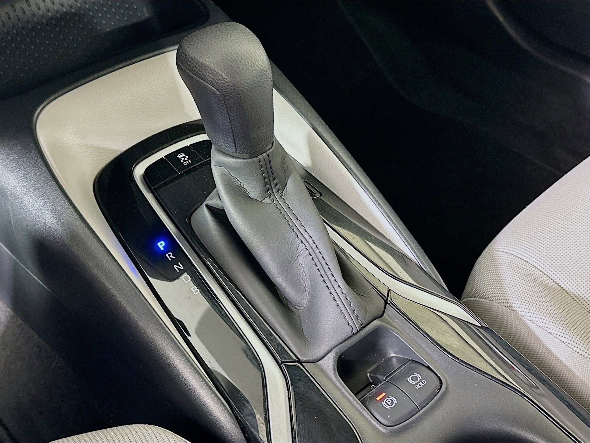 Used 2020 Toyota Corolla LE image 24