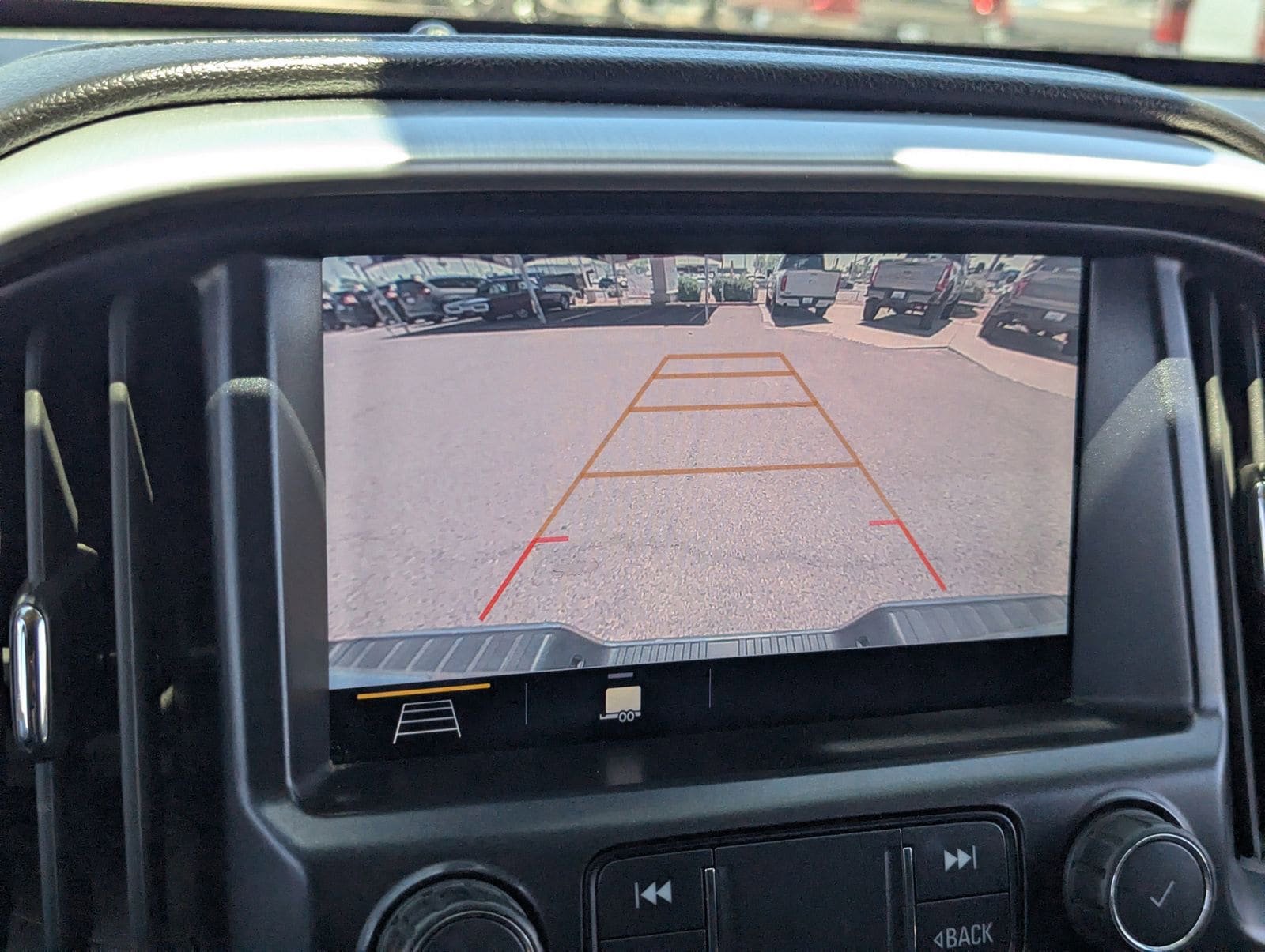 Used 2019 GMC Canyon SLE w/ Driver Alert Package RWD image 23