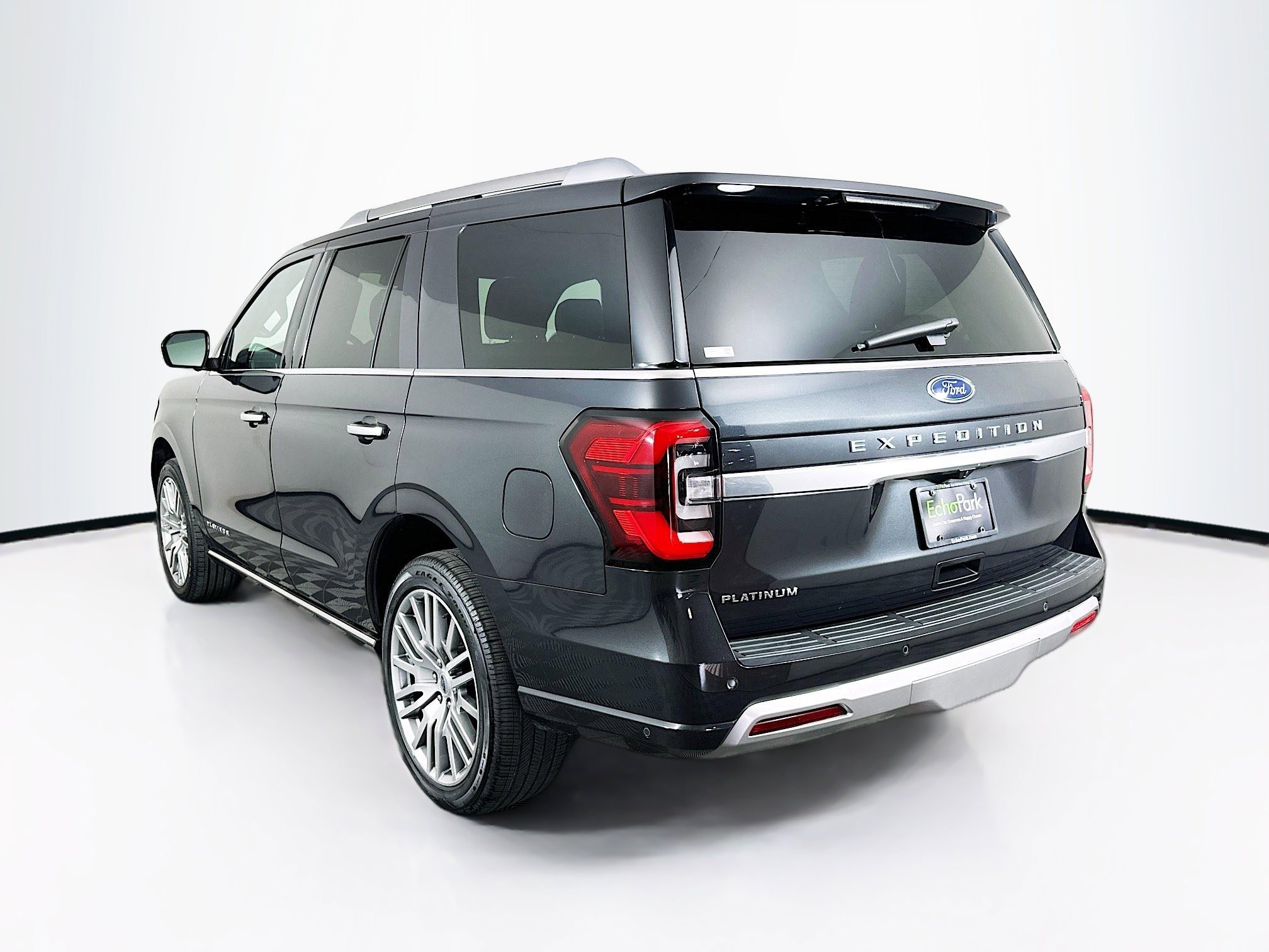 Used 2022 Ford Expedition Platinum image 5