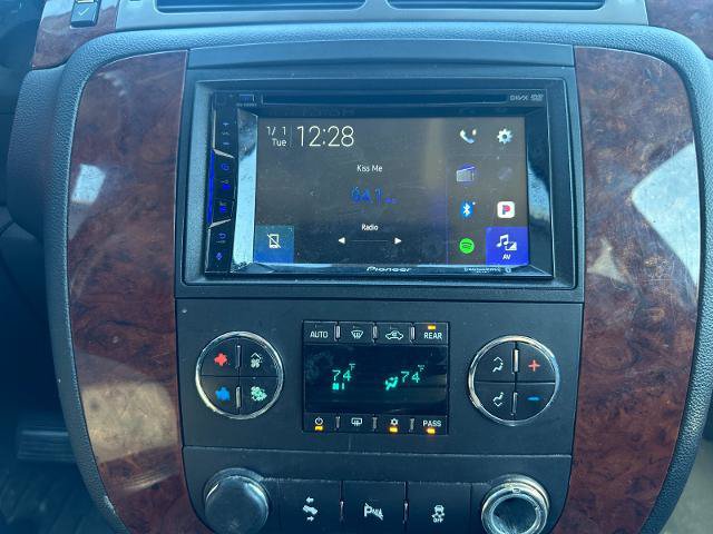 Used 2012 Chevrolet Suburban LT w/ Luxury Package AWD/4WD image 29