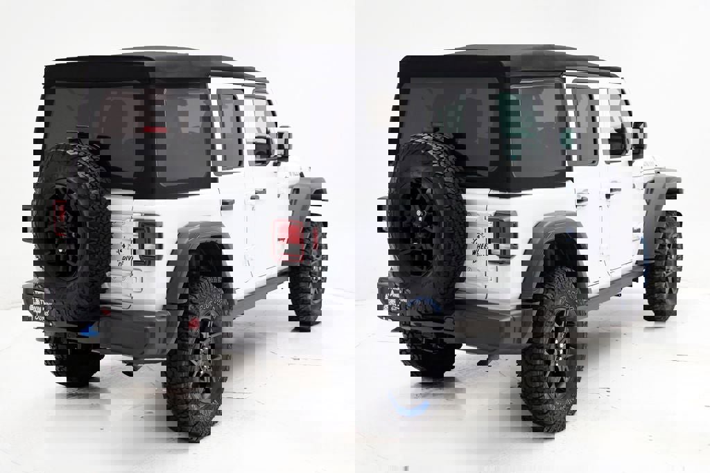 Used 2024 Jeep Wrangler Unlimited image 9