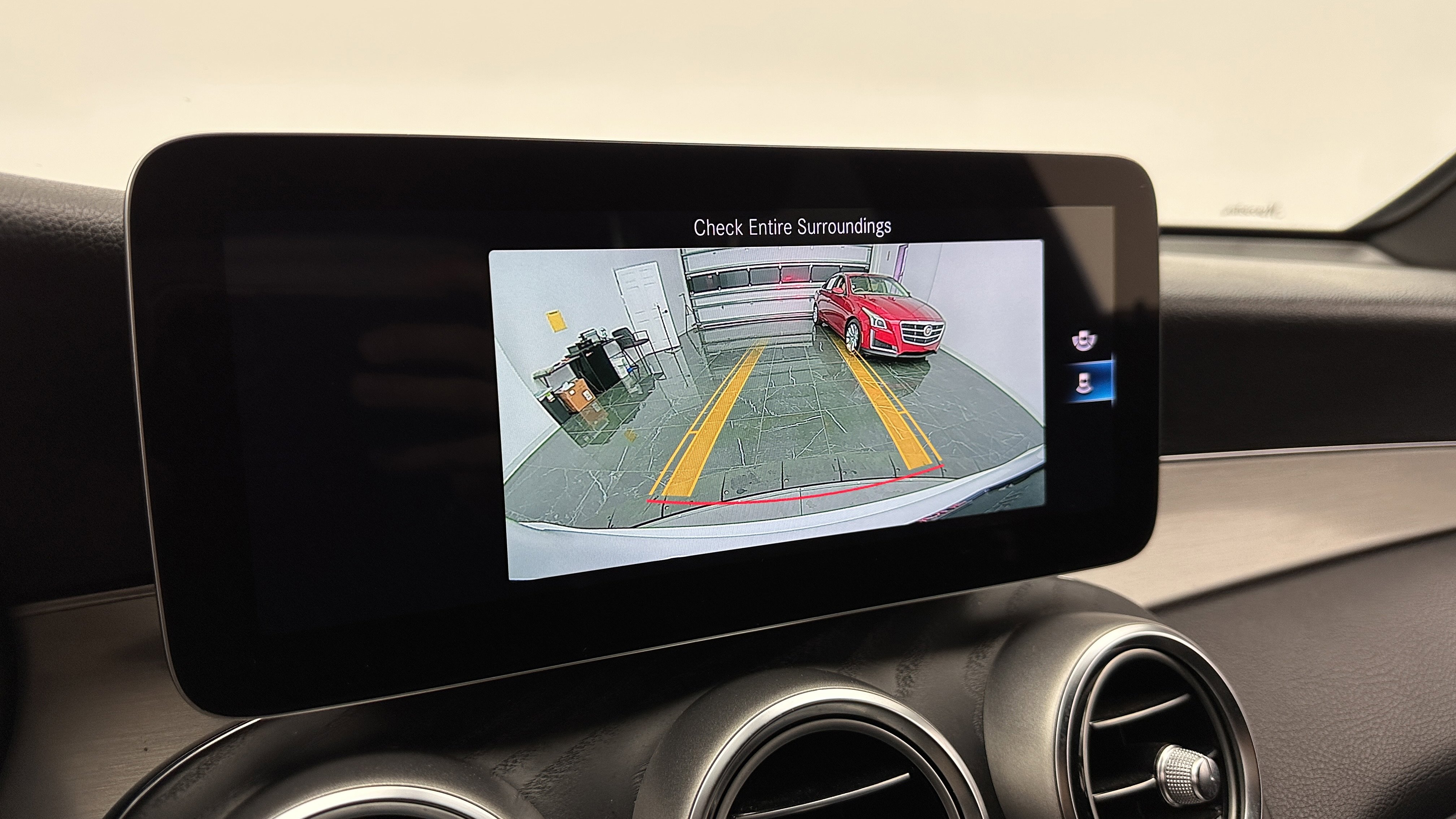 Used 2020 Mercedes-Benz GLC 300 image 21