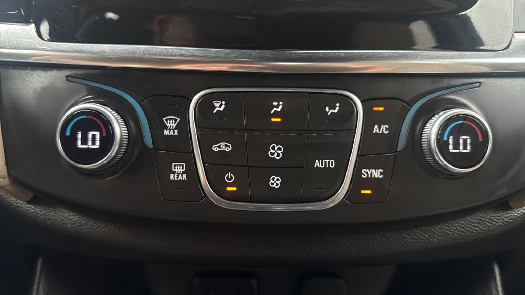 Used 2022 Chevrolet Traverse LS AWD/4WD image 31