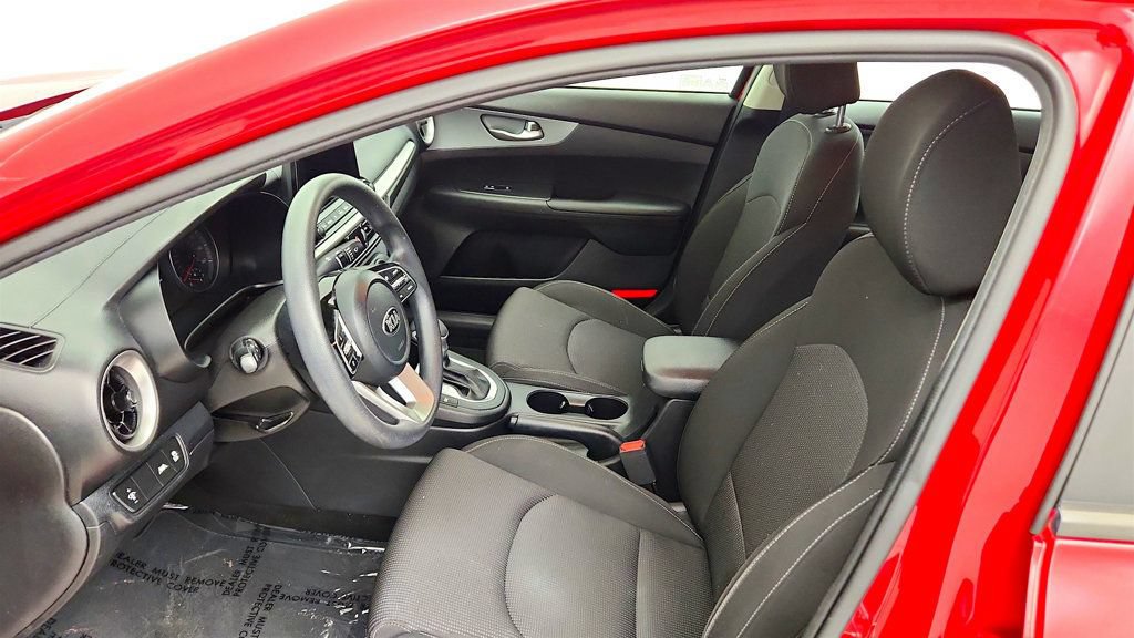 Used 2021 Kia Forte LXS FWD image 12