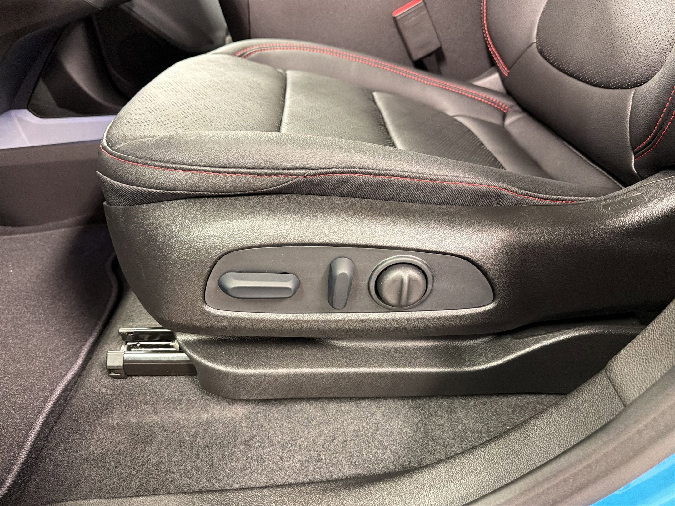 New 2027 Chevrolet Bolt RS w/ Technology Package FWD image 13