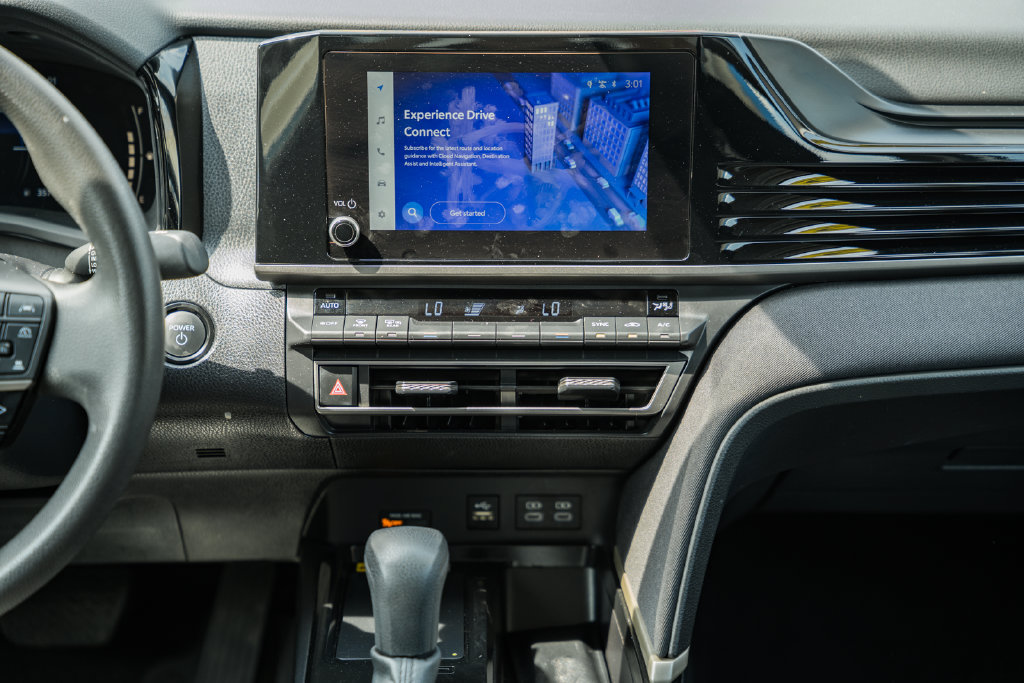 Used 2025 Toyota Camry LE FWD image 20