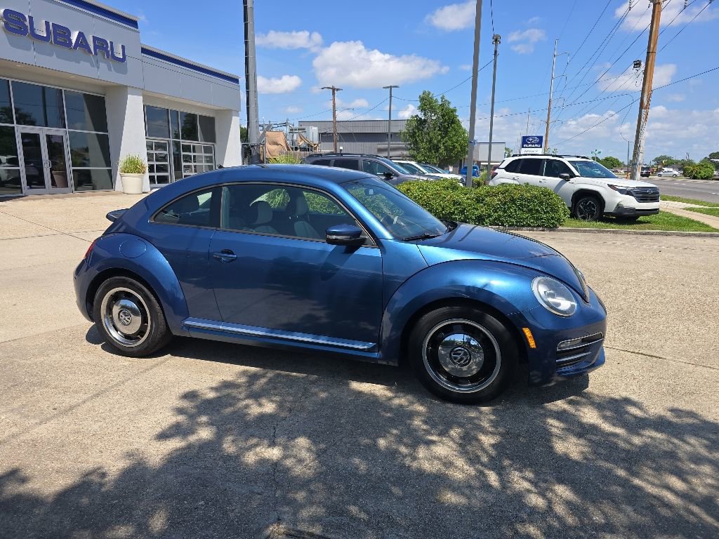 Used 2018 Volkswagen Beetle 2.0T FWD image 3