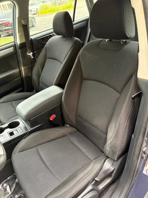 Used 2018 Subaru Outback 2.5i AWD/4WD image 12