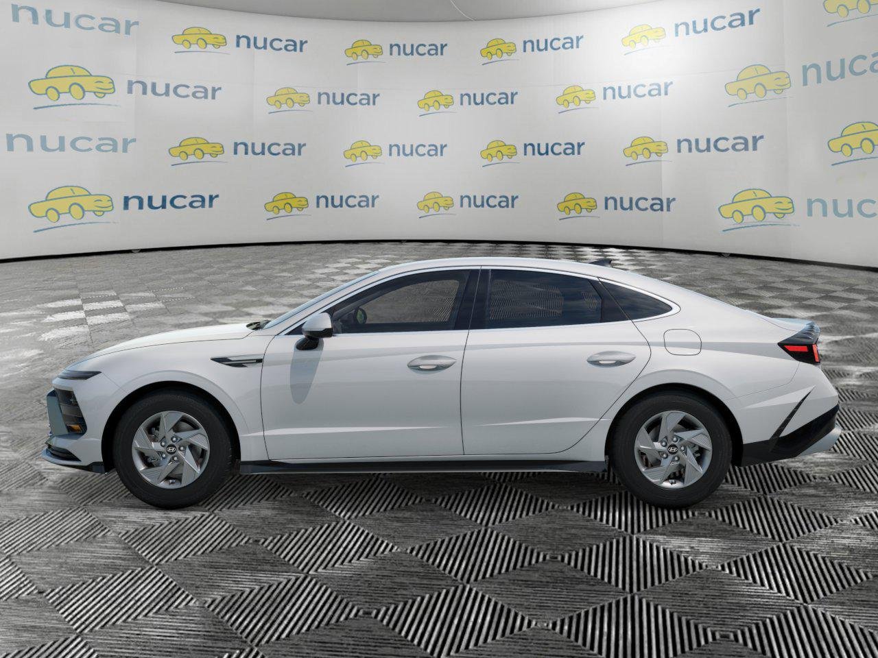 New 2026 Hyundai Sonata SE FWD image 3