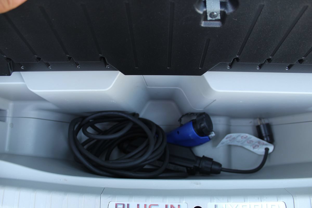 Used 2015 Toyota Prius Prime Plug-In Hybrid FWD image 33