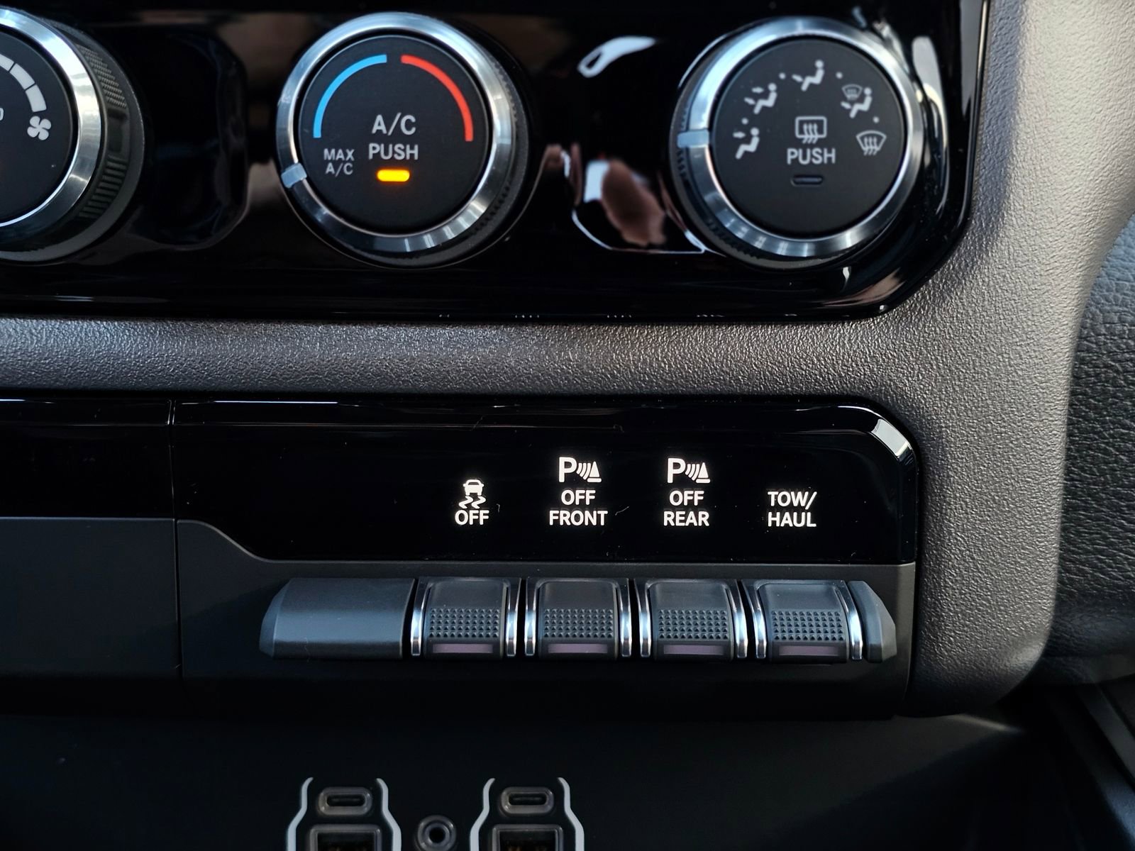 New 2026 RAM 1500 Big Horn image 13