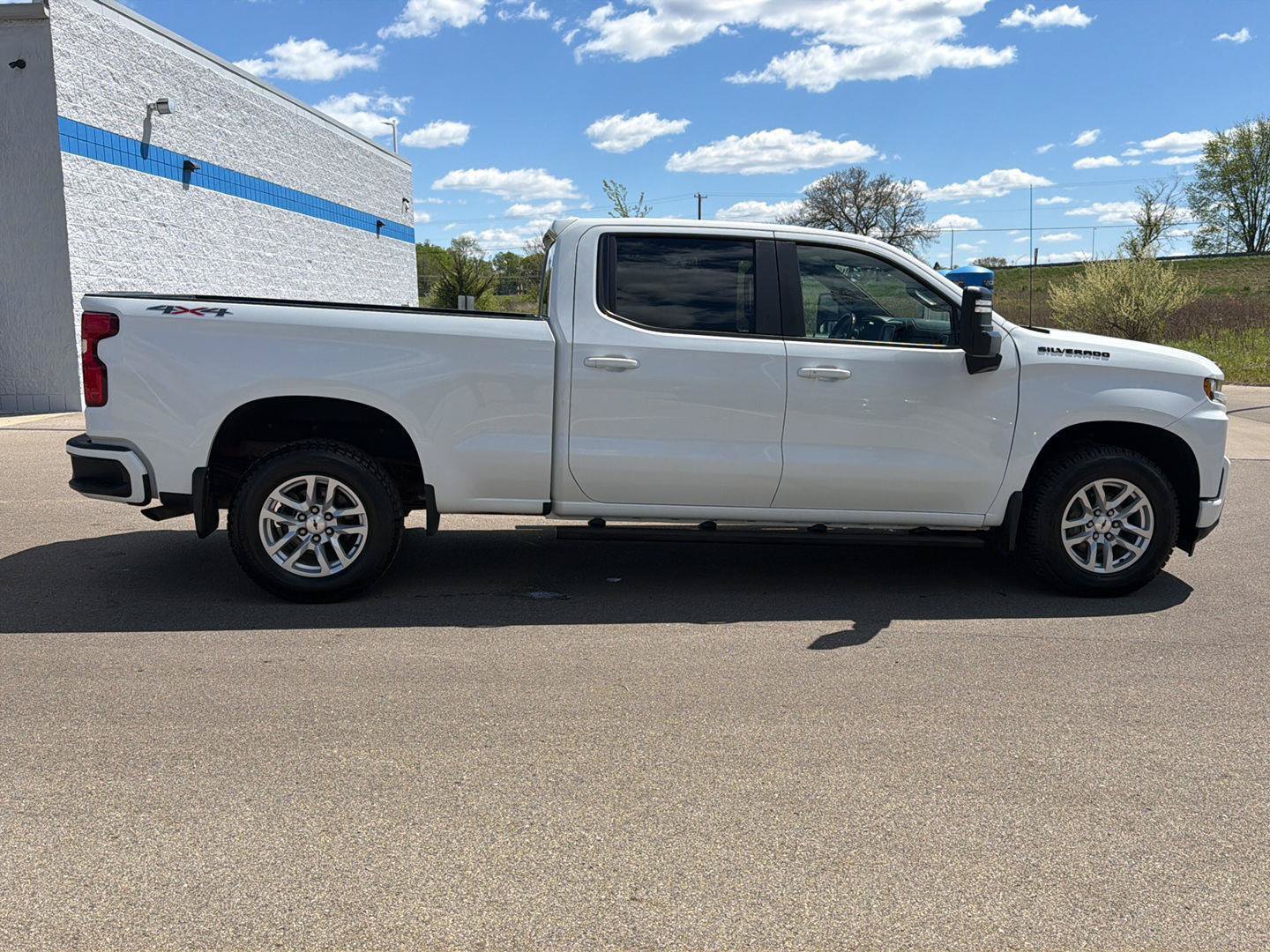 Used 2022 Chevrolet Silverado 1500 RST w/ Bed Protection Package AWD/4WD image 6