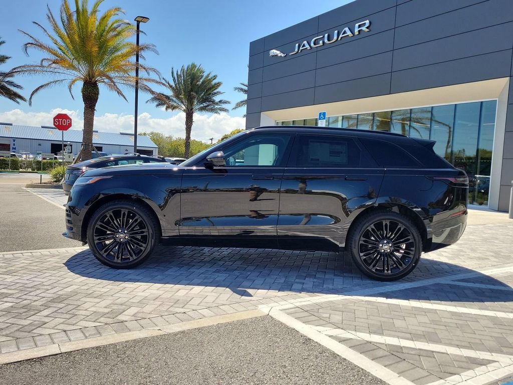 New 2026 Land Rover Range Rover Velar Dynamic SE AWD/4WD image 2