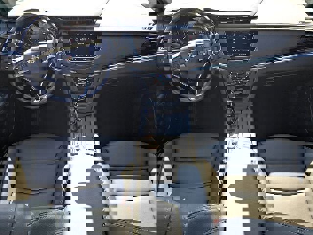 New 2025 Cadillac XT6 Luxury image 18