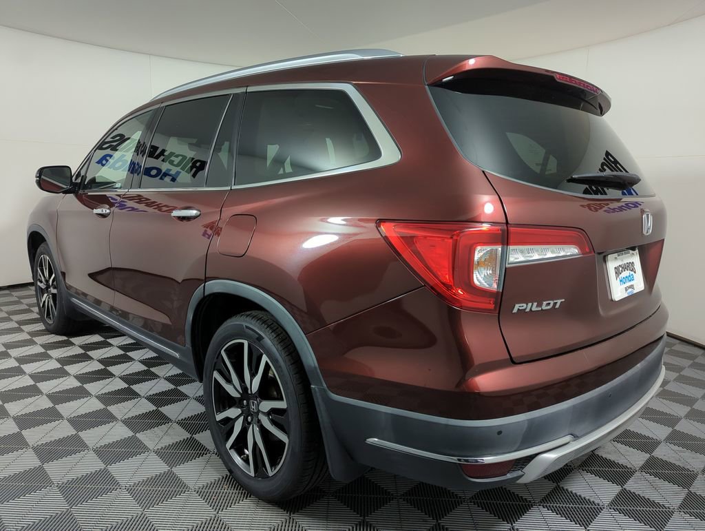 Used 2019 Honda Pilot Touring image 2