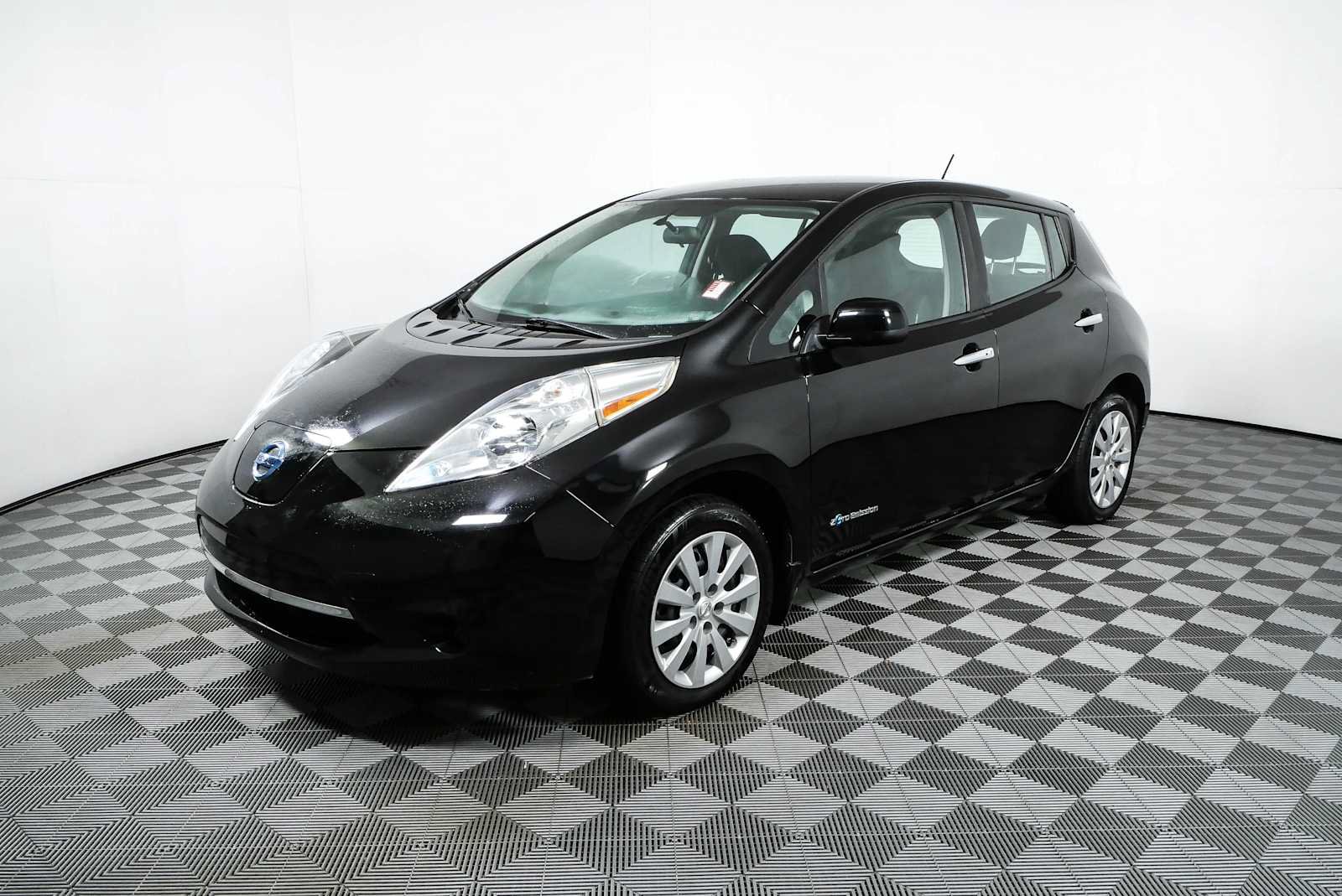 Used 2017 Nissan Leaf S w/ Charge Package FWD image 22