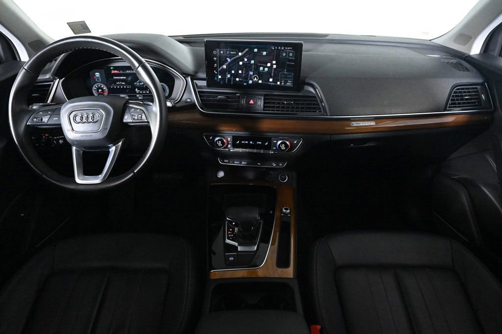 Used 2023 Audi Q5 2.0T Premium Plus w/ Premium Plus Package AWD/4WD image 9