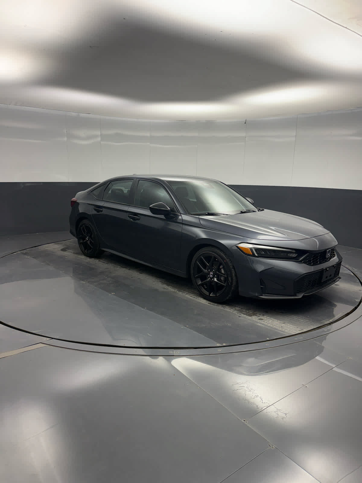 Used 2025 Honda Civic Sport image 4