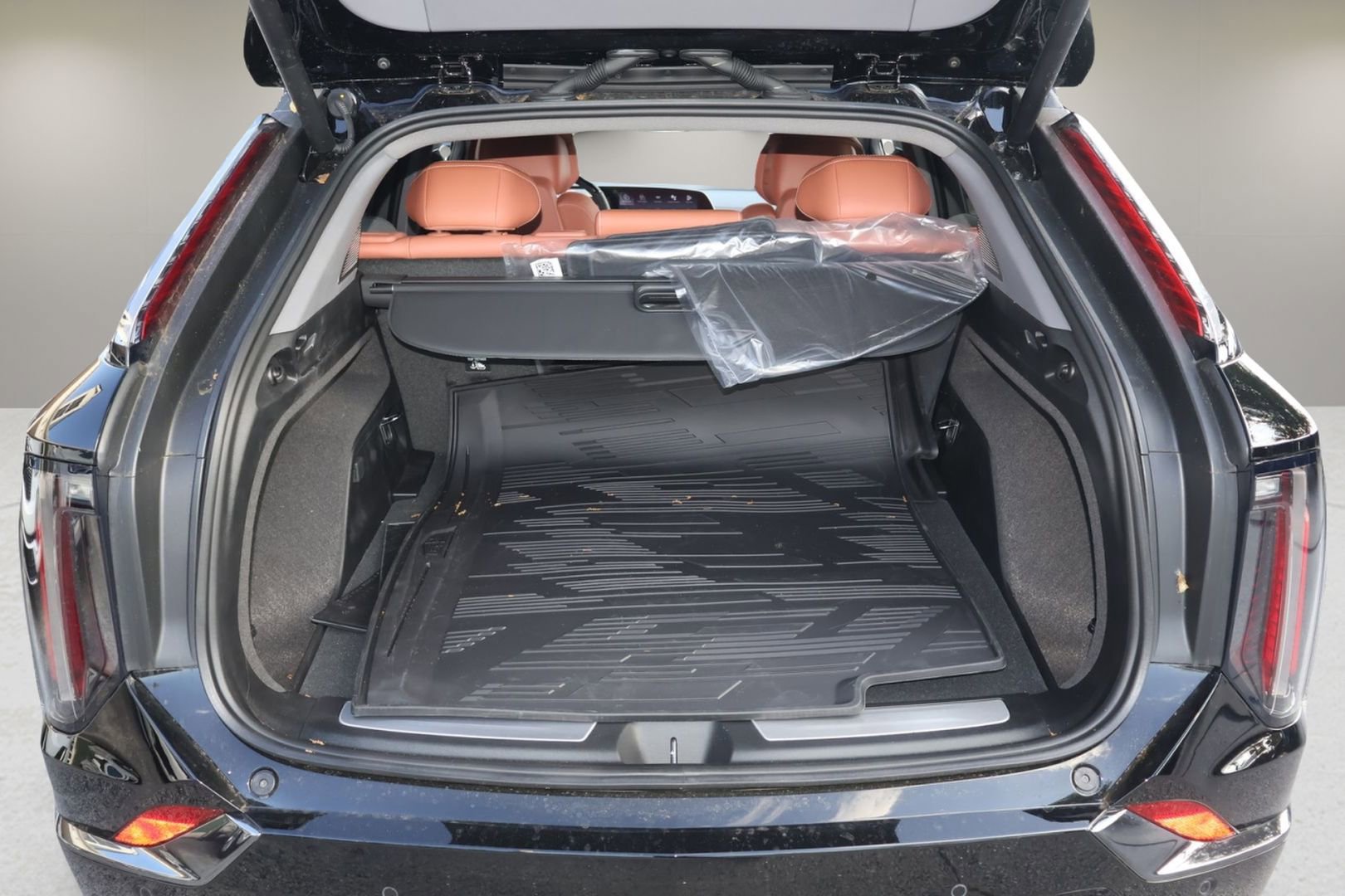 New 2026 Cadillac Optiq Sport 2 w/ LPO, Floor Liner Package RWD image 16