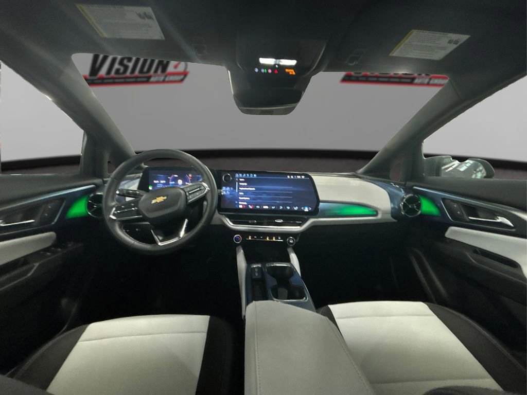 Used 2025 Chevrolet Equinox EV LT image 28