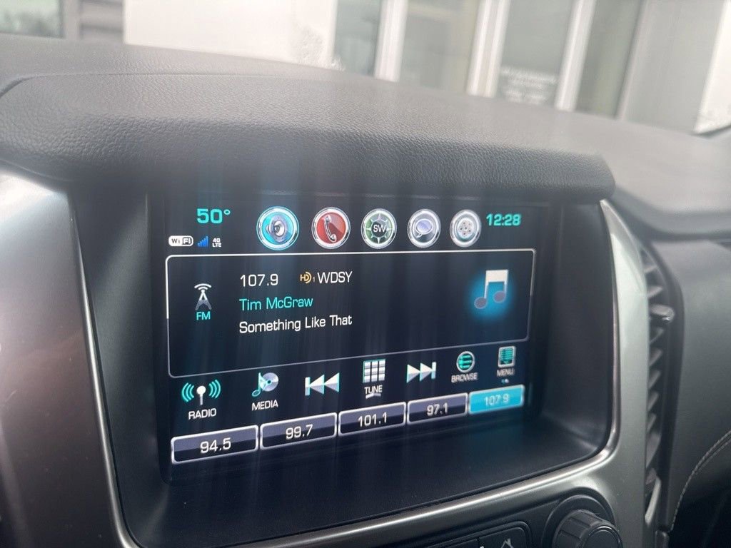 Used 2018 Chevrolet Tahoe Premier AWD/4WD image 14