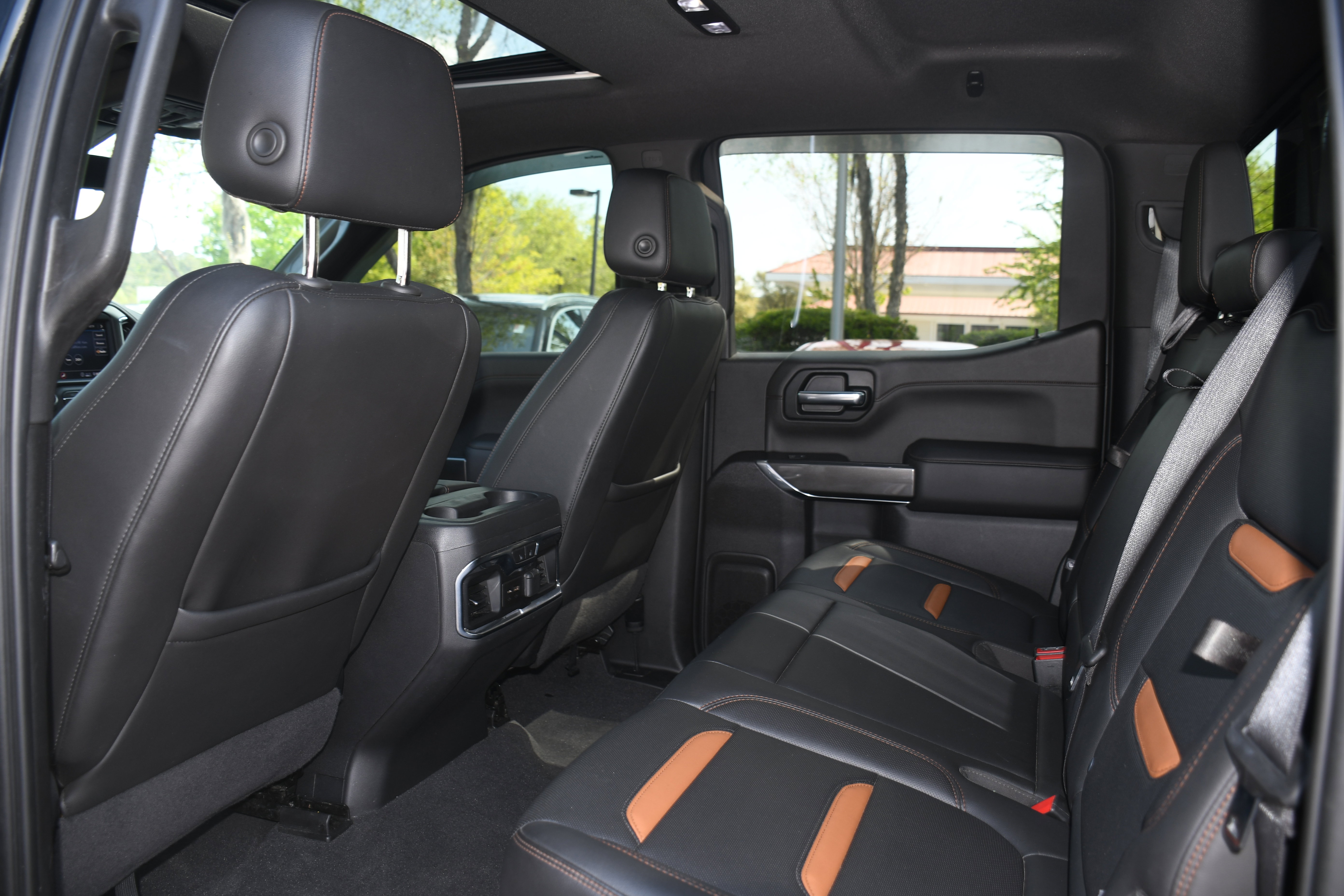 Used 2020 GMC Sierra 1500 AT4 w/ AT4 Premium Package image 17