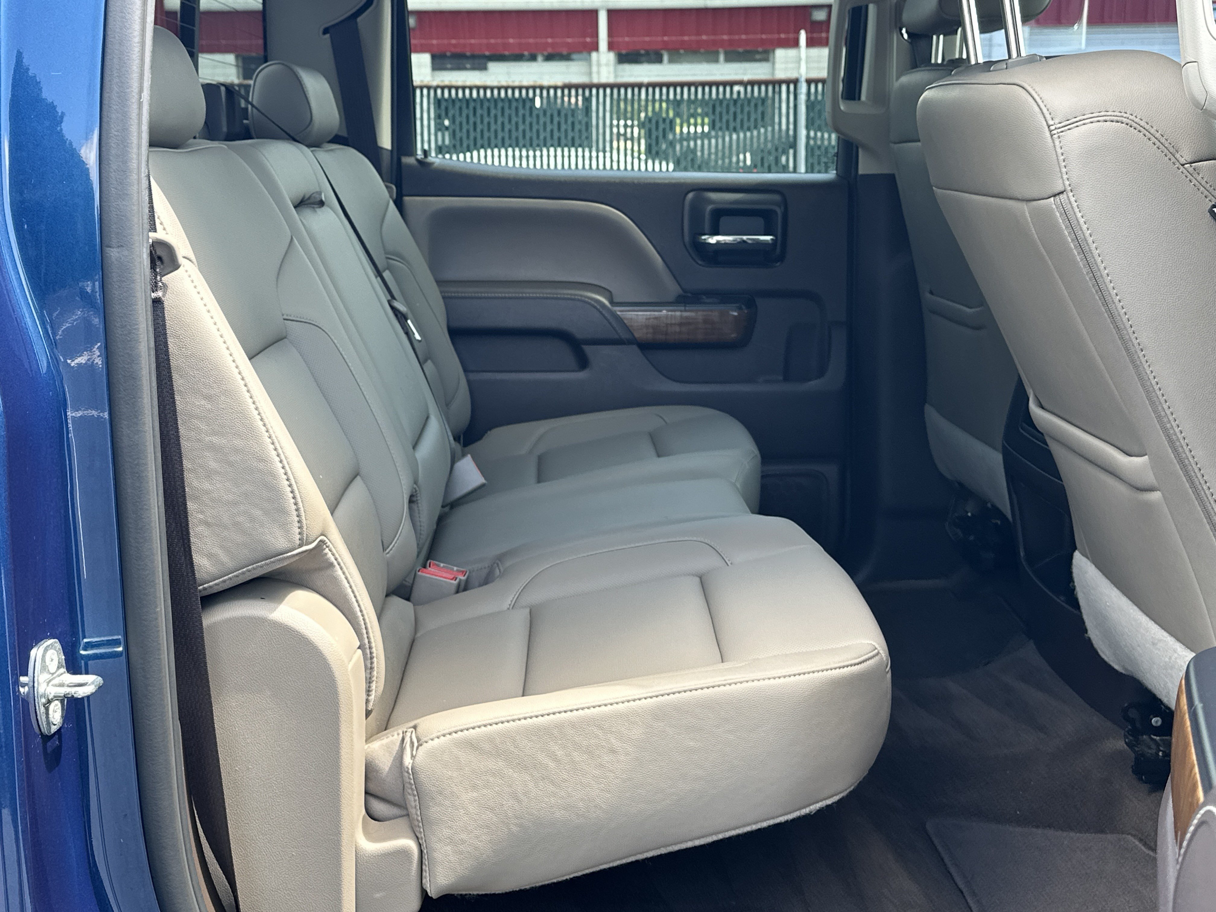 Used 2017 GMC Sierra 1500 SLT AWD/4WD image 13
