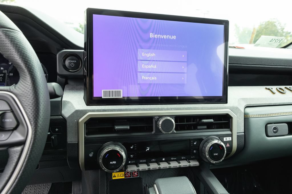 Certified 2025 Toyota Tacoma 4x4 Double Cab Hybrid image 18