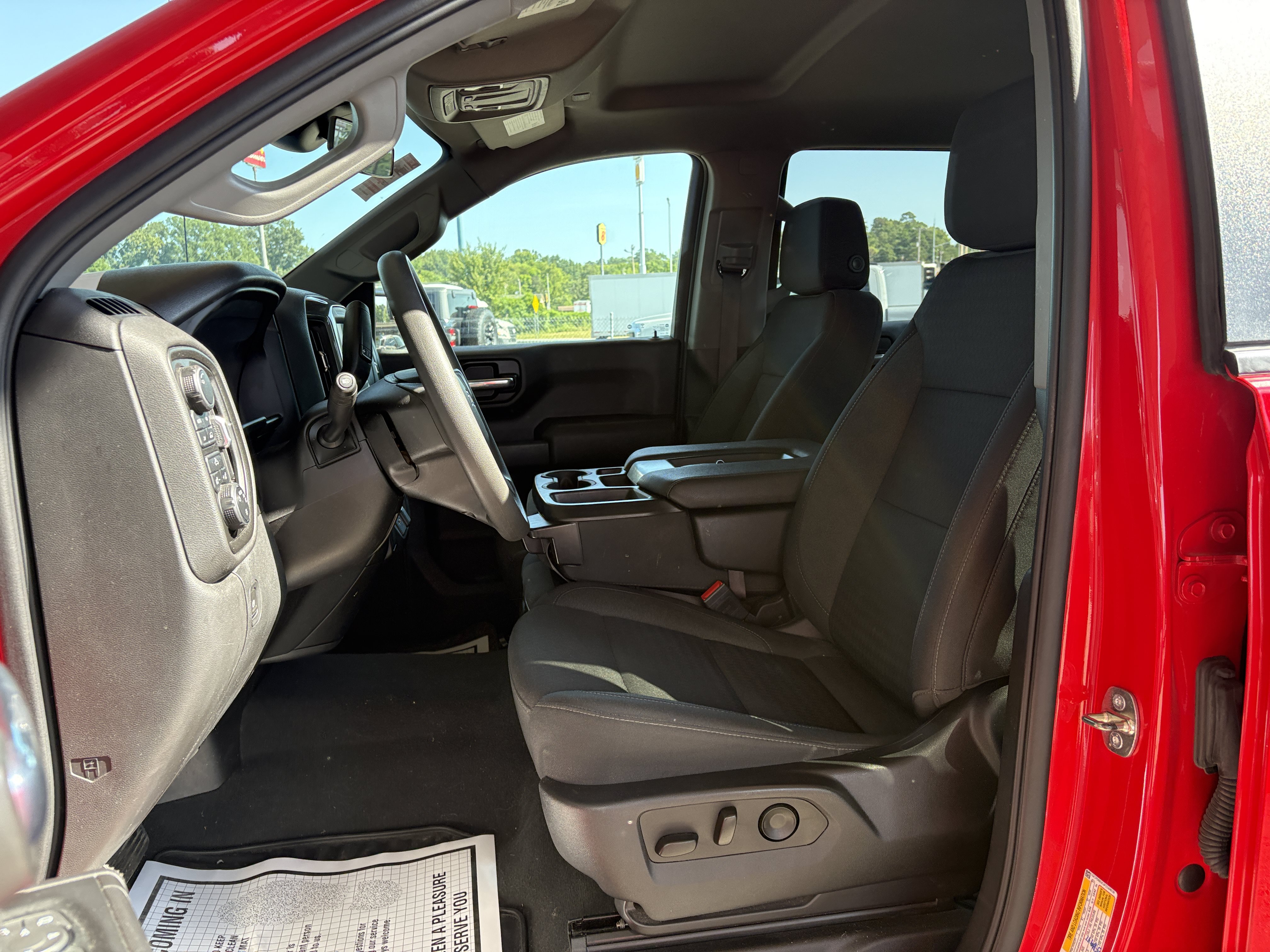 Used 2023 Chevrolet Silverado 1500 Custom AWD/4WD image 8
