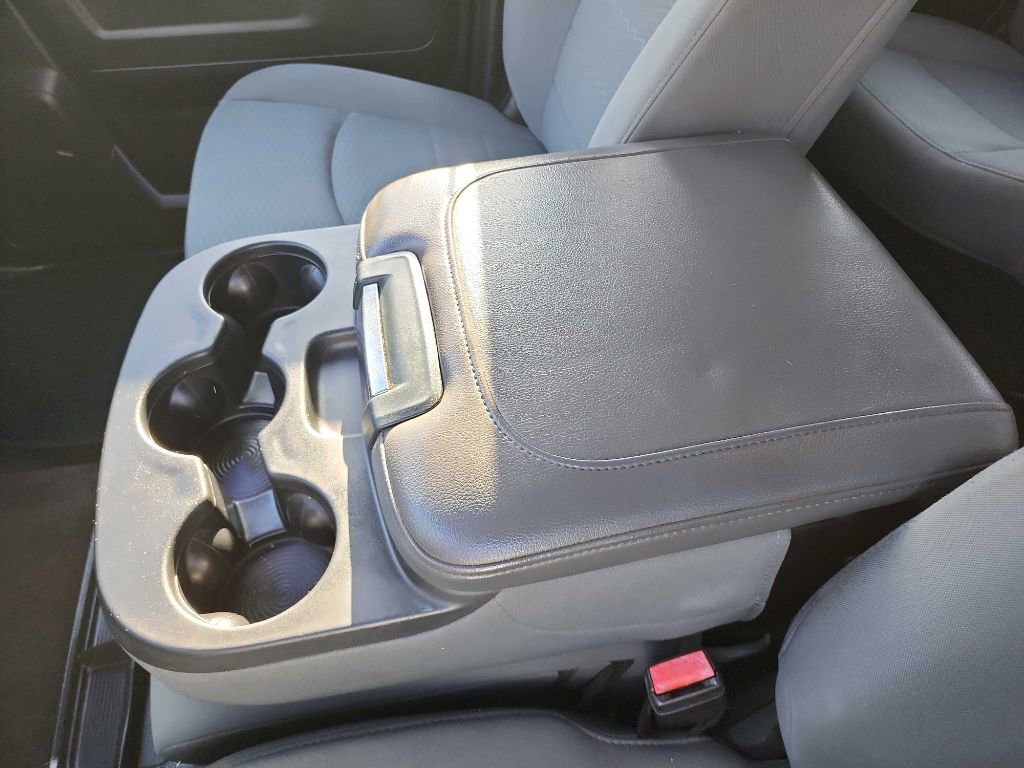 Used 2013 RAM 2500 Tradesman w/ Chrome Appearance Group image 20