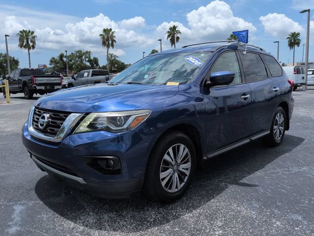 Used 2020 Nissan Pathfinder SL w/ Cargo Package FWD image 8