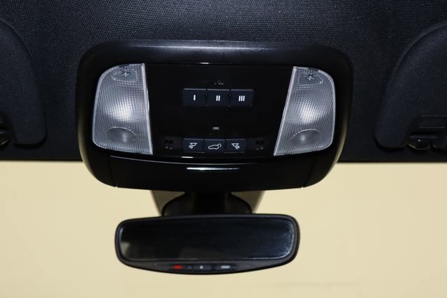 Used 2022 Dodge Durango R/T w/ Blacktop Package AWD/4WD image 27