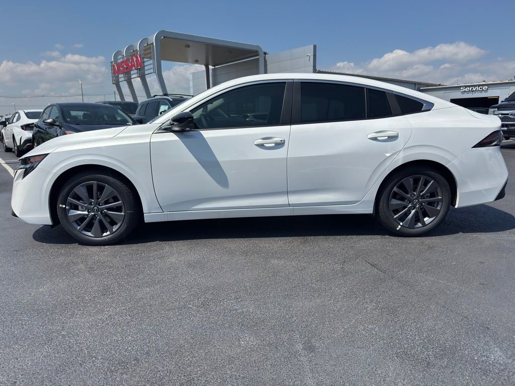 New 2026 Nissan Sentra SL FWD image 2