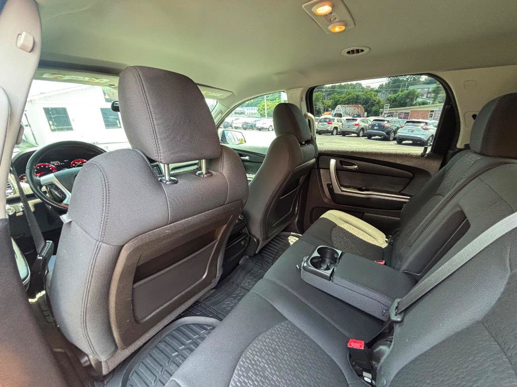 Used 2011 GMC Acadia SL w/ Preferred Package AWD/4WD image 24