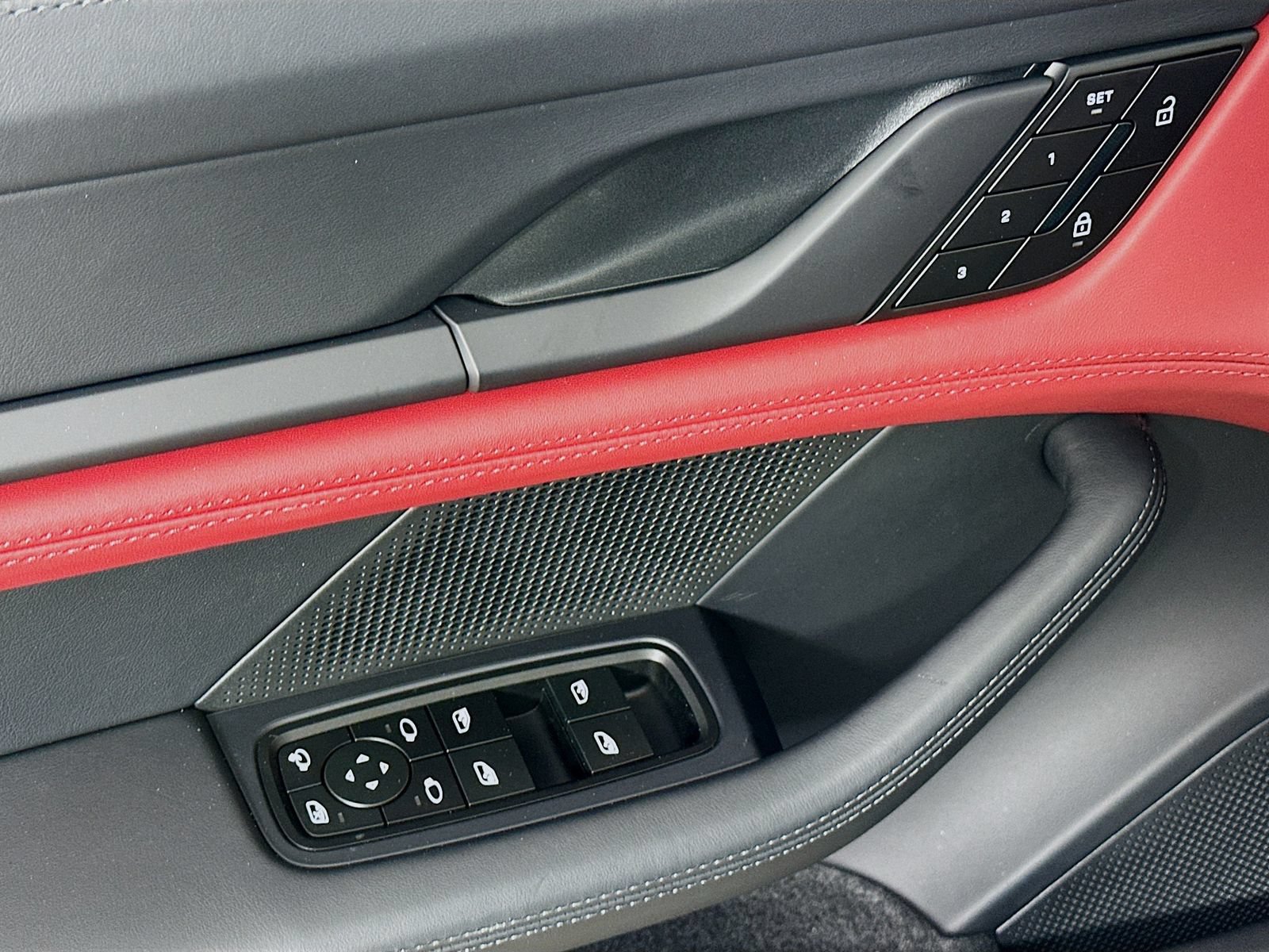 New 2026 Porsche Taycan GTS AWD/4WD image 16