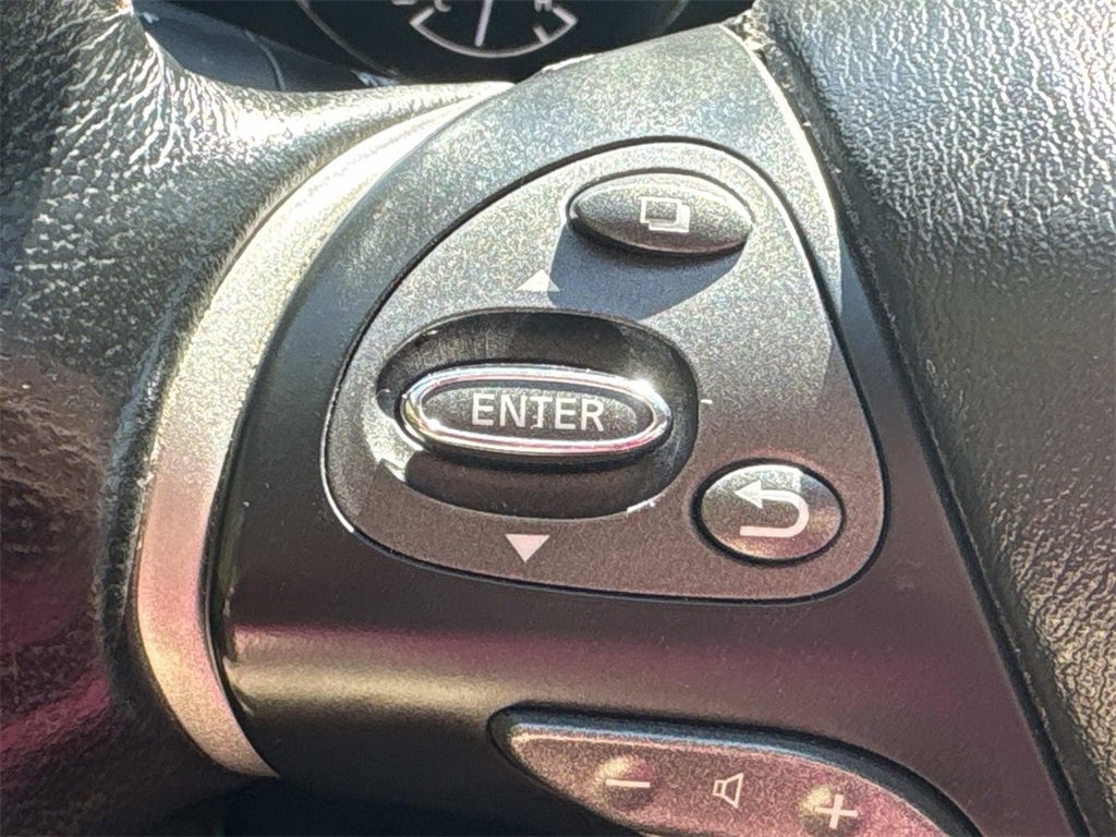 Used 2019 Nissan Pathfinder SL w/ Rock Creek Edition image 25