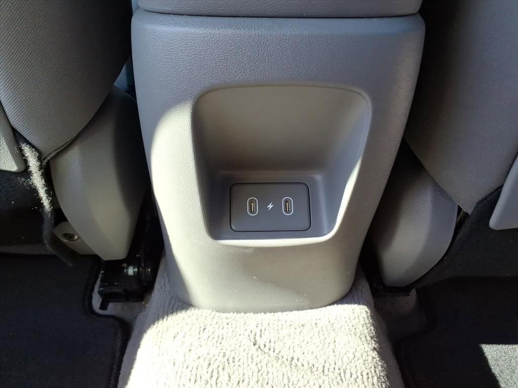 Used 2025 Hyundai Elantra Blue w/ Cargo Package image 13