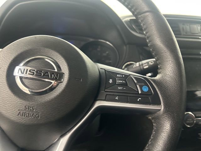 Used 2020 Nissan Rogue SL image 12