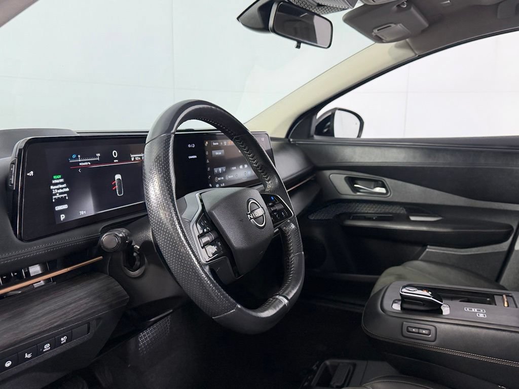 Used 2023 Nissan Ariya AWD image 21