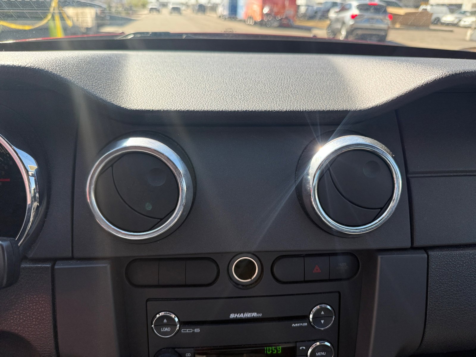 Used 2008 Ford Mustang Deluxe image 25