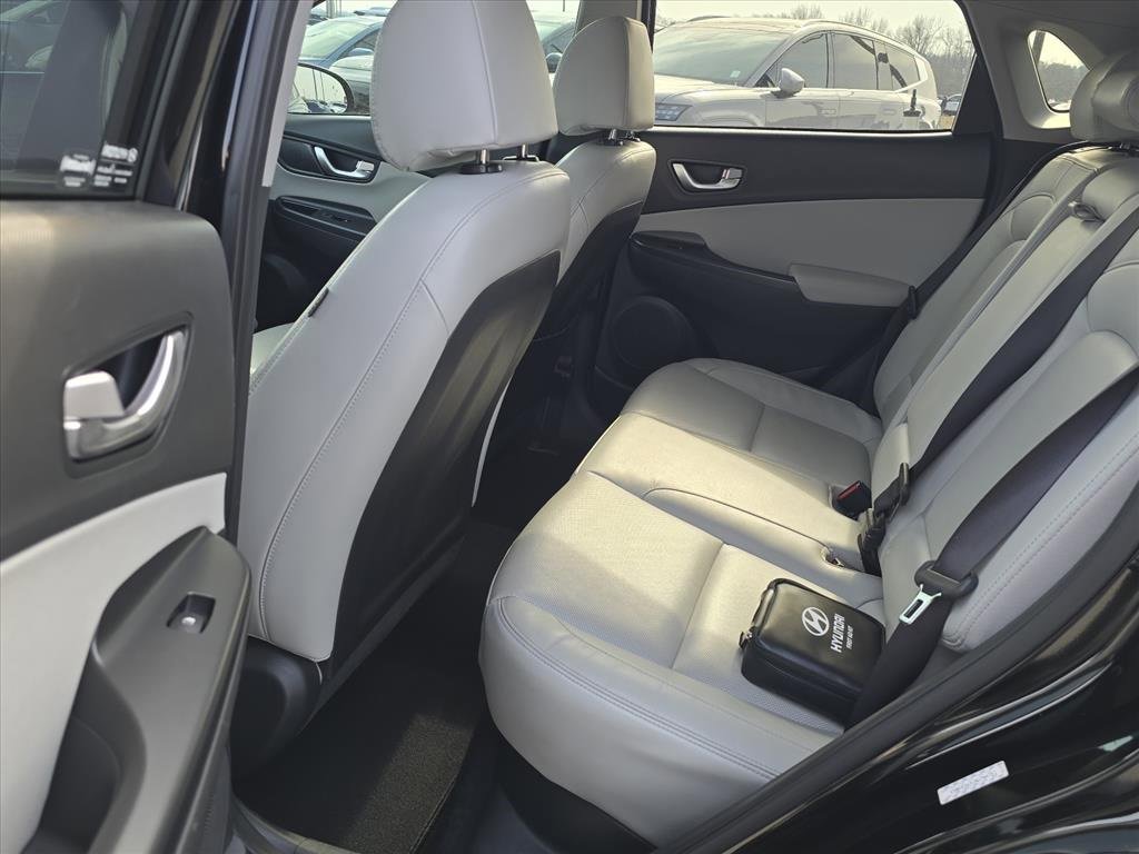 Used 2022 Hyundai Kona Limited image 10