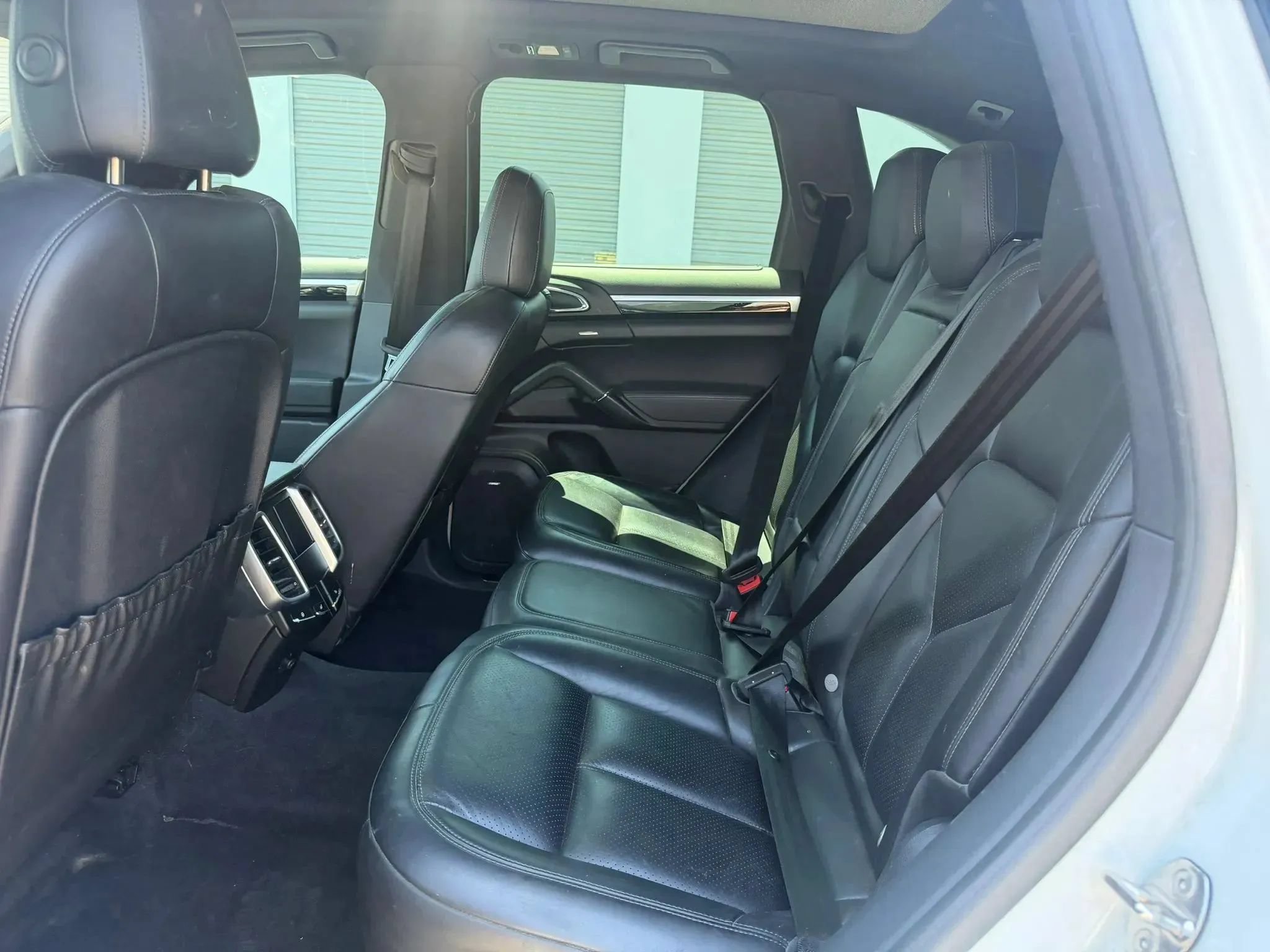 Used 2017 Porsche Cayenne S w/ Premium Plus Package AWD/4WD image 11