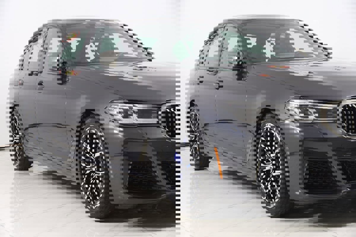 Used 2023 BMW M550i xDrive image 51