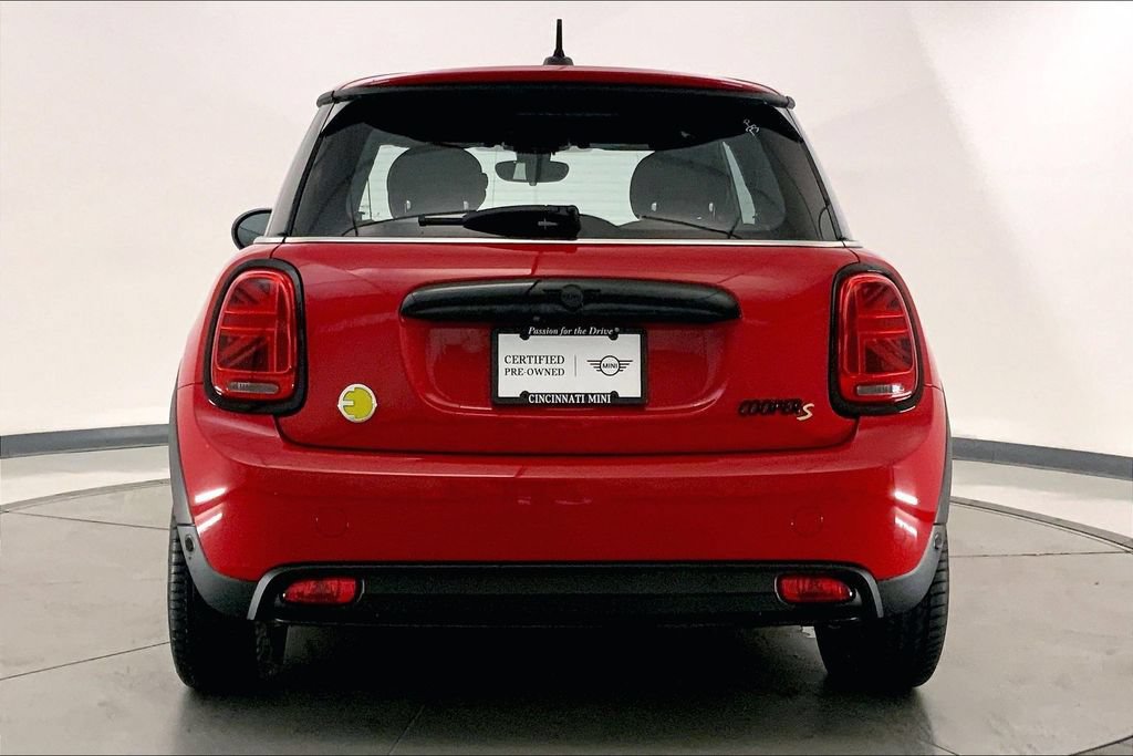 Used 2024 MINI Cooper SE FWD image 3