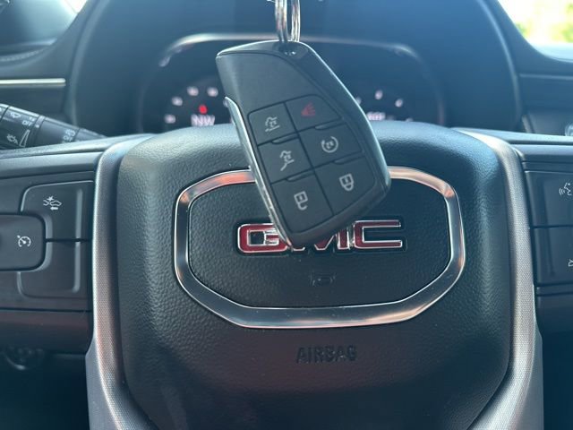 Used 2023 GMC Yukon SLT AWD/4WD image 46