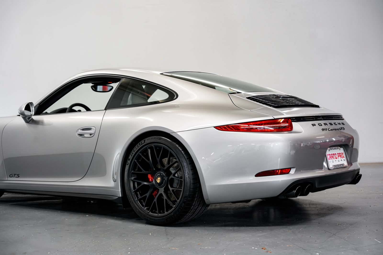 Used 2015 Porsche 911 Carrera GTS RWD image 36