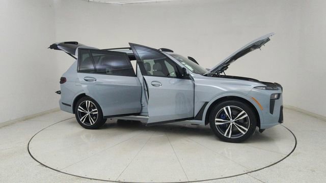 Used 2026 BMW X7 xDrive40i image 82